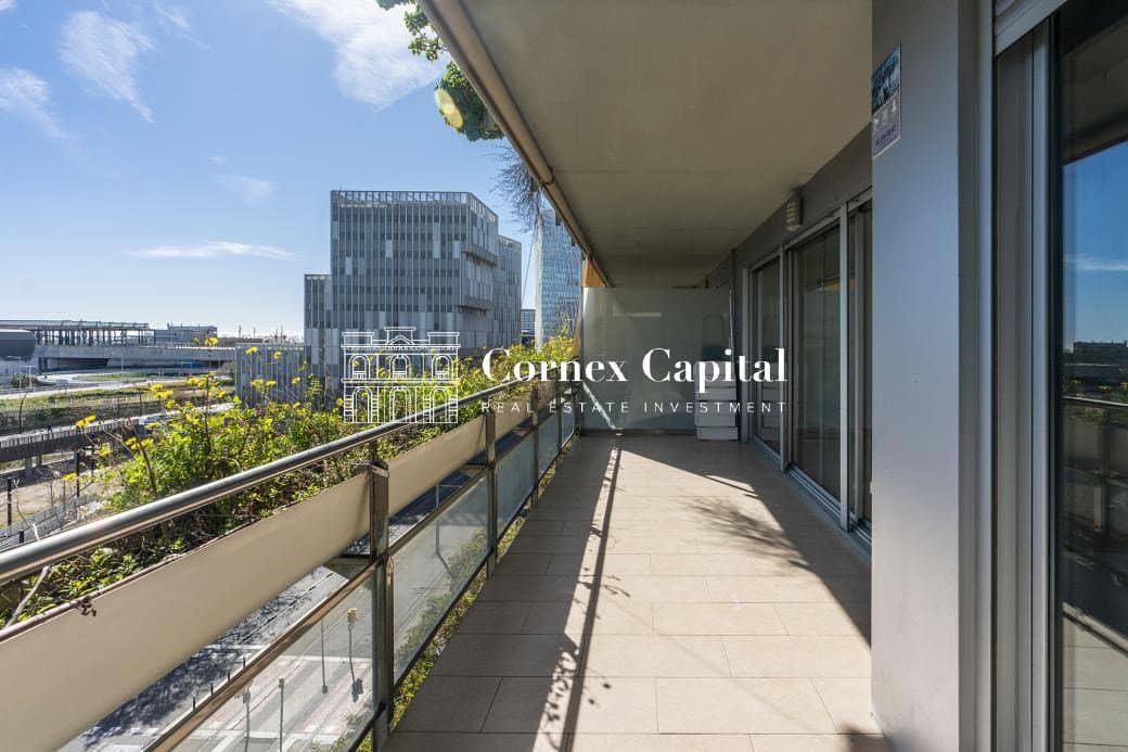 3 makuuhuone Huoneisto myytävänä paikassa Barcelona kaupunki mukana 
autotalli - 625 000 € (Ref: 9673966)