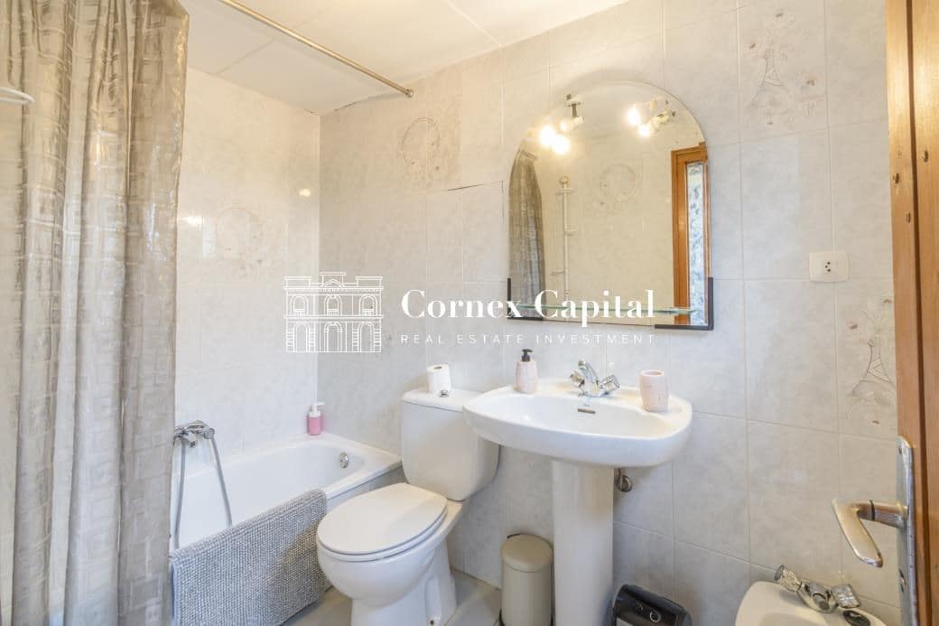 8 bedroom Finca/Country House for sale in Rupia with pool garage - € 1,275,000 (Ref: 9719709)