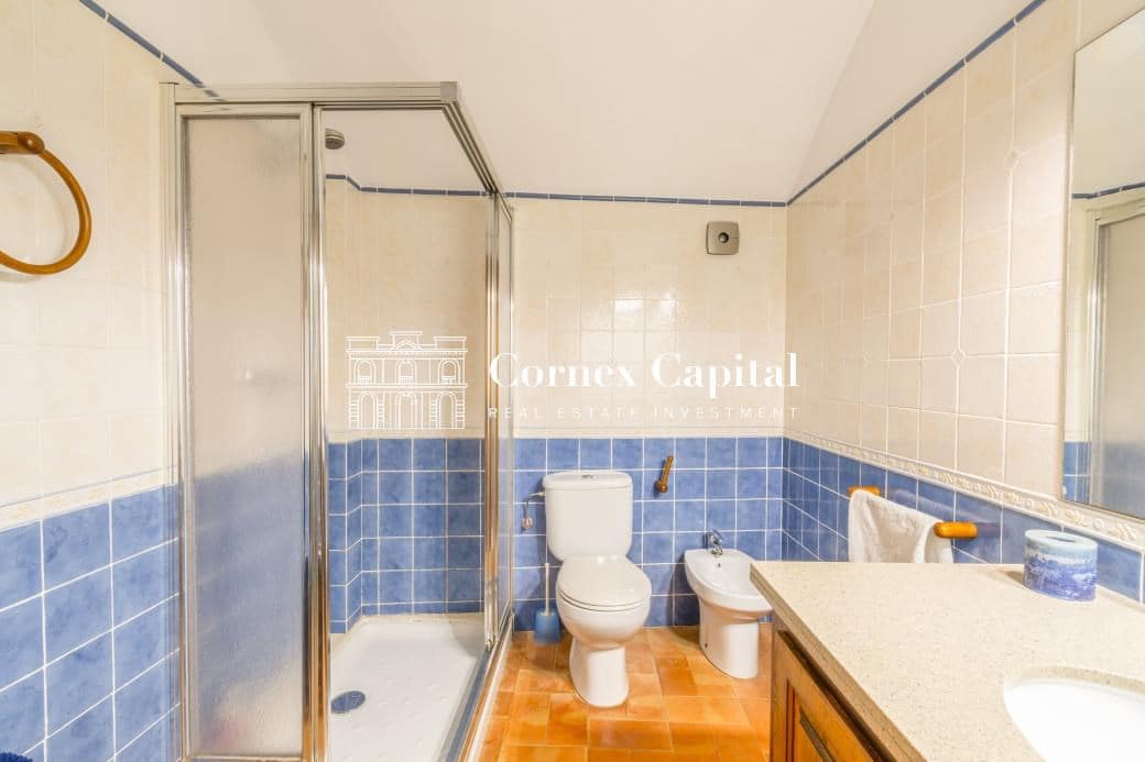 8 bedroom Finca/Country House for sale in Rupia with pool garage - € 1,275,000 (Ref: 9719709)