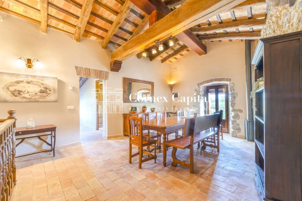 8 bedroom Finca/Country House for sale in Rupia with pool garage - € 1,275,000 (Ref: 9719709)