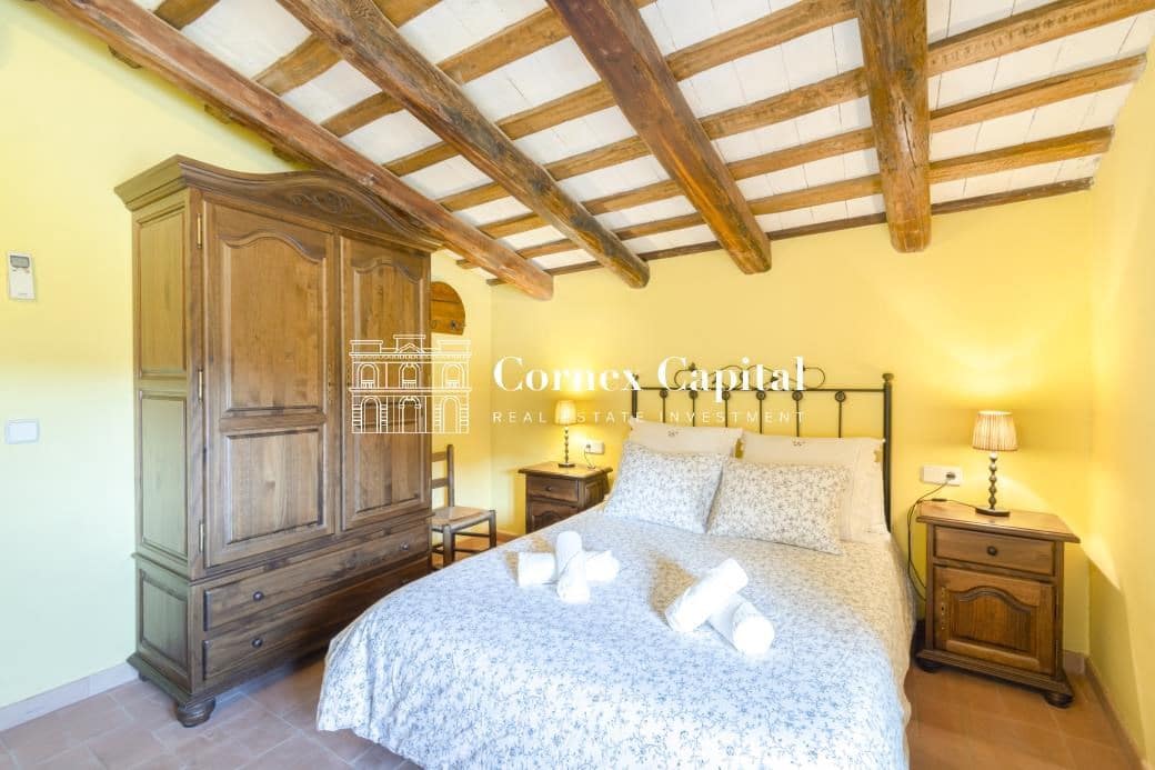 8 bedroom Finca/Country House for sale in Rupia with pool garage - € 1,275,000 (Ref: 9719709)