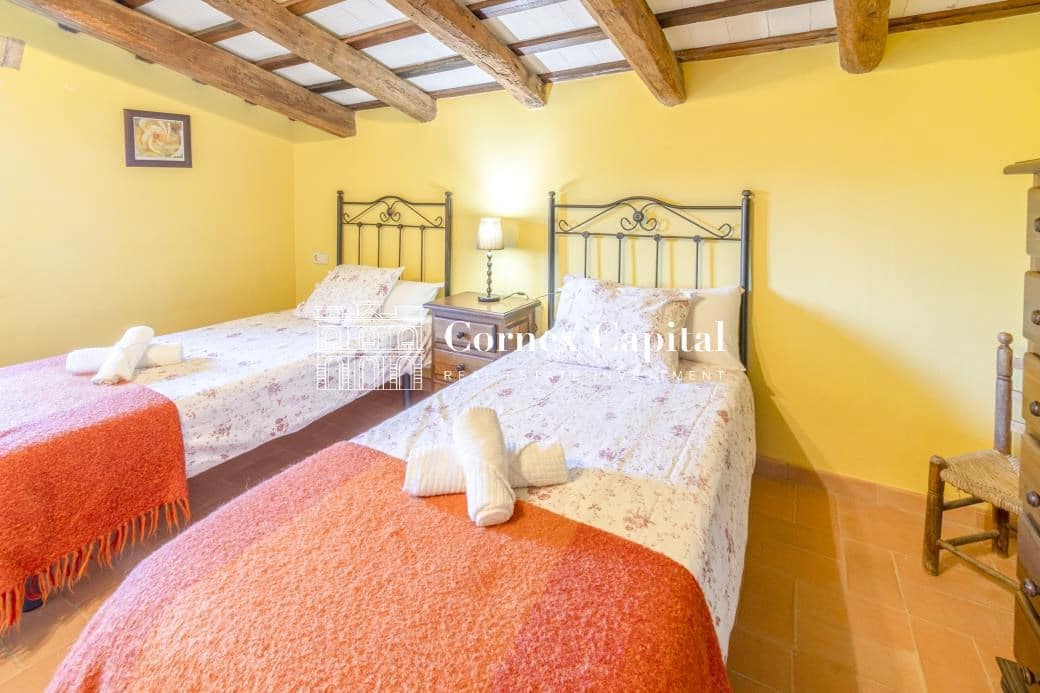 8 bedroom Finca/Country House for sale in Rupia with pool garage - € 1,275,000 (Ref: 9719709)