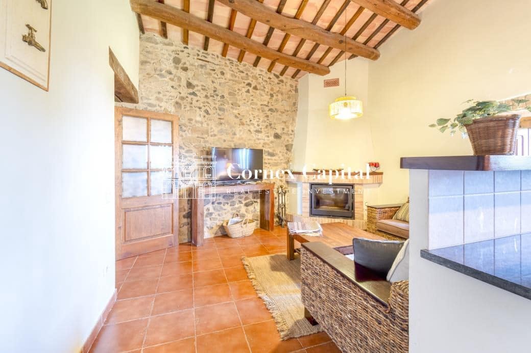 8 bedroom Finca/Country House for sale in Rupia with pool garage - € 1,275,000 (Ref: 9719709)