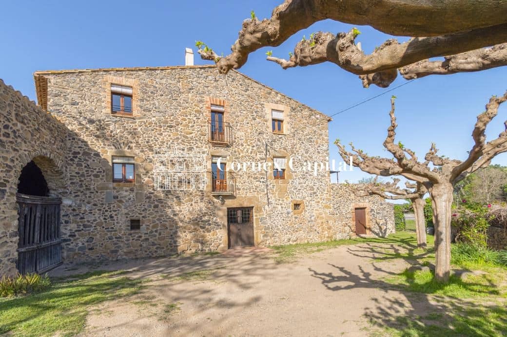 8 bedroom Finca/Country House for sale in Rupia with pool garage - € 1,275,000 (Ref: 9719709)