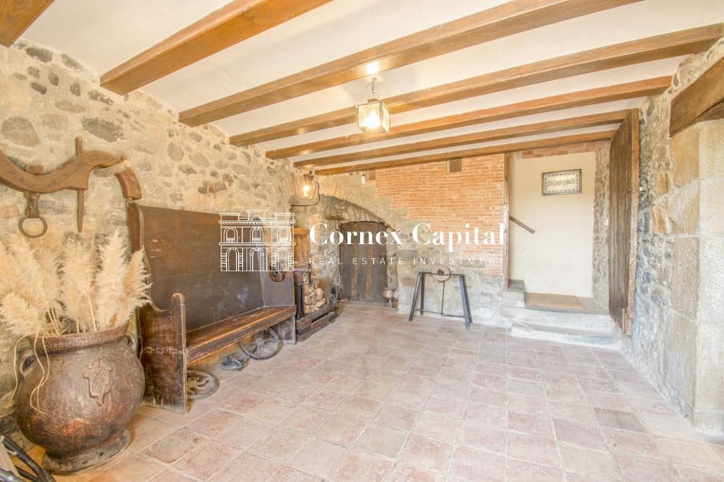 8 bedroom Finca/Country House for sale in Rupia with pool garage - € 1,275,000 (Ref: 9719709)