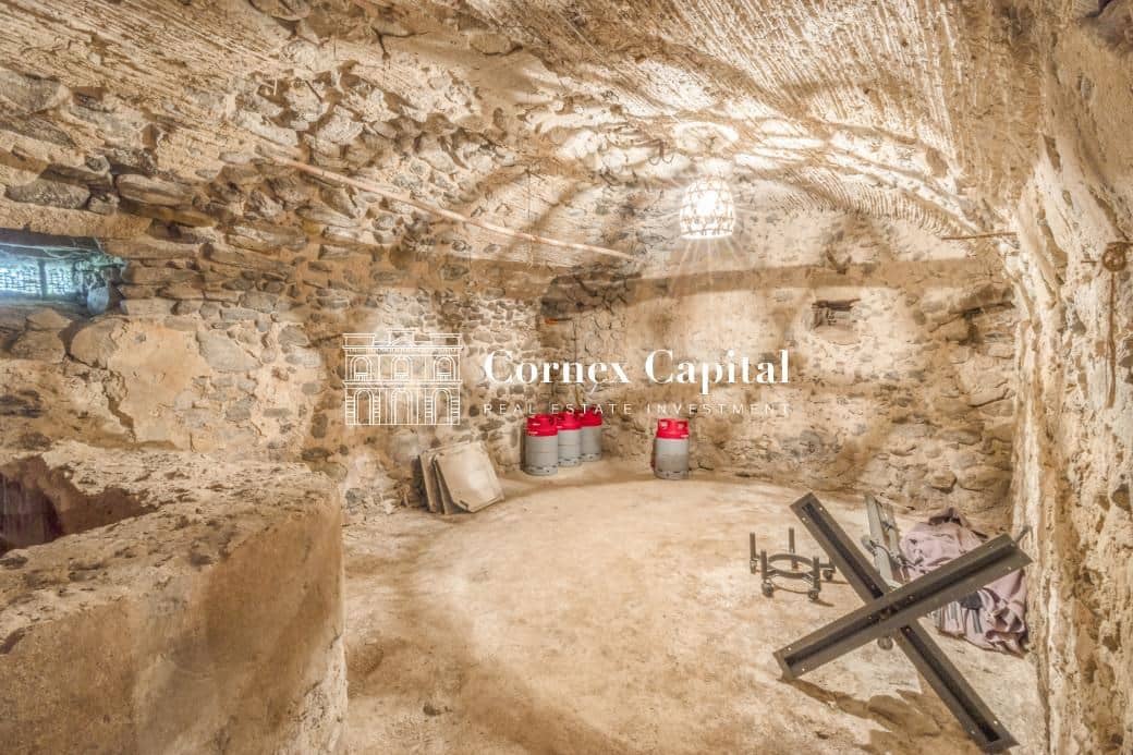 8 bedroom Finca/Country House for sale in Rupia with pool garage - € 1,275,000 (Ref: 9719709)