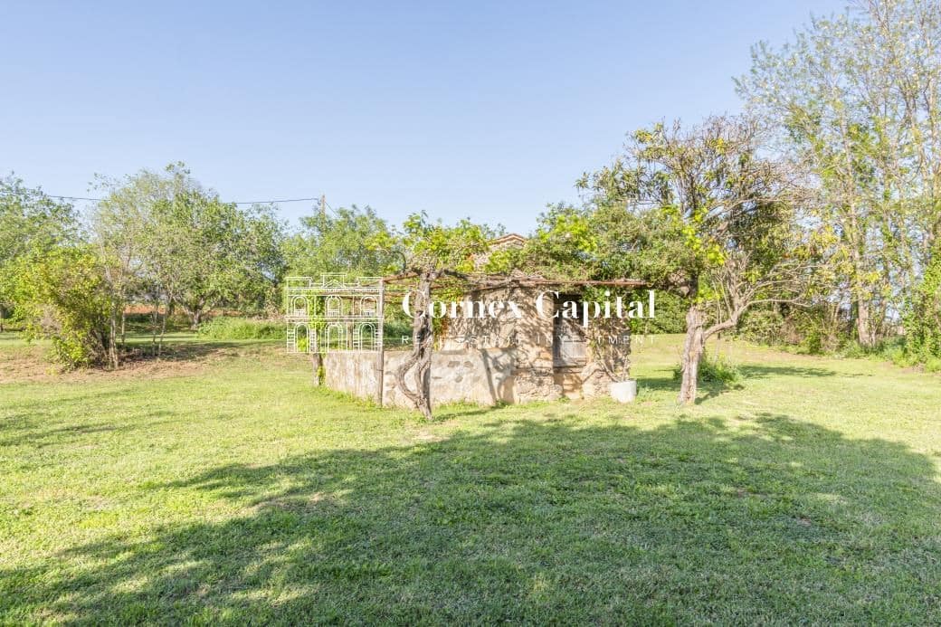 8 bedroom Finca/Country House for sale in Rupia with pool garage - € 1,275,000 (Ref: 9719709)