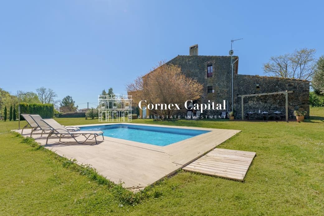 8 bedroom Finca/Country House for sale in Rupia with pool garage - € 1,275,000 (Ref: 9719709)