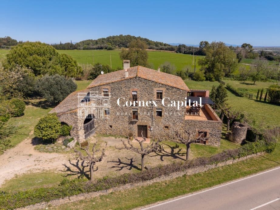 8 bedroom Finca/Country House for sale in Rupia with pool garage - € 1,275,000 (Ref: 9719709)