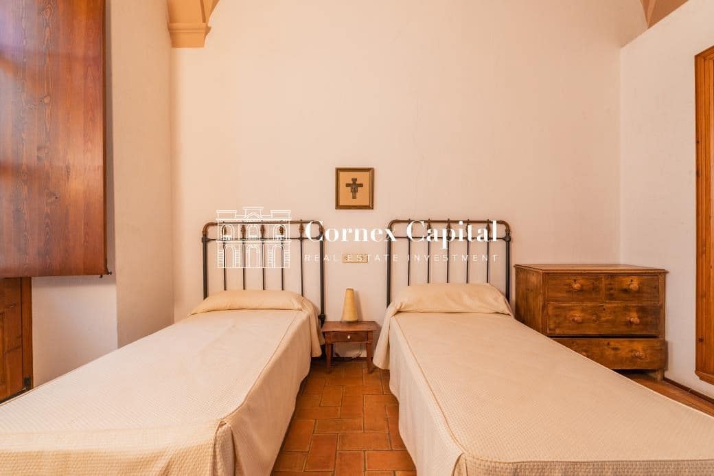 6 bedroom Townhouse for sale in Torroella de Montgri - € 875,000 (Ref: 9726458)