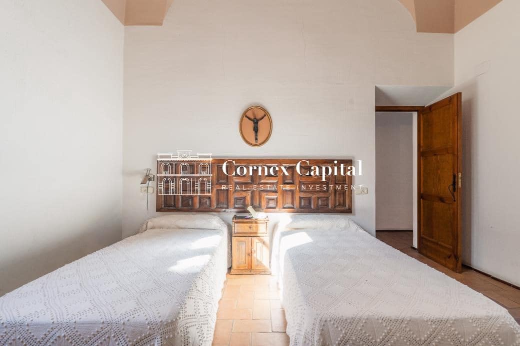 6 bedroom Townhouse for sale in Torroella de Montgri - € 875,000 (Ref: 9726458)