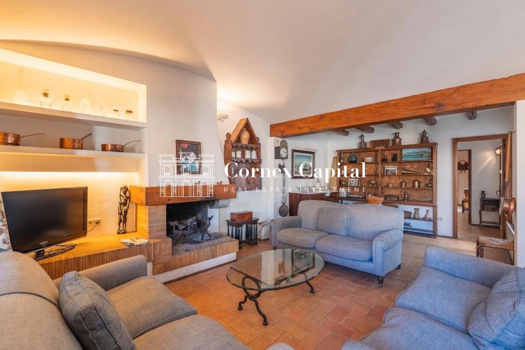 6 chambre Maison de Ville à vendre à Torroella de Montgri avec garage - 875 000 € (Ref: 9726458)