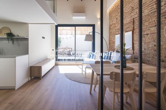 Apartamento de 3 habitaciones en El Poblenou, Barcelona ciudad en venta - 750.000 € (Ref: 9738449)