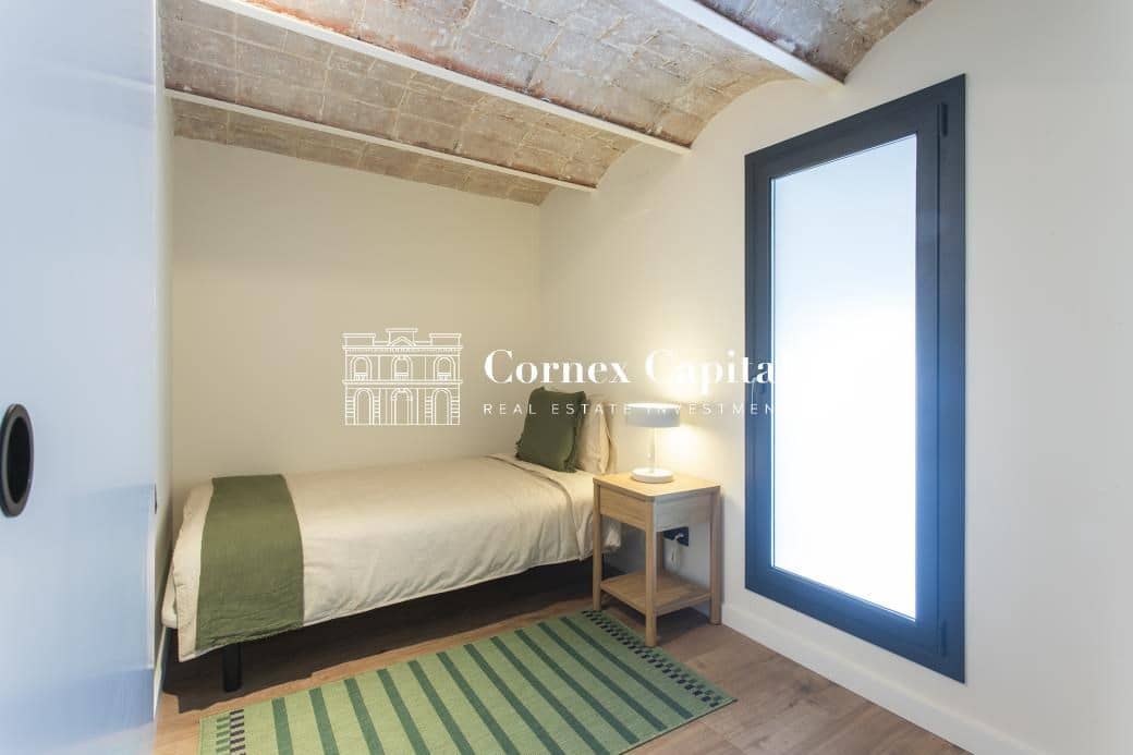 Apartamento de 3 habitaciones en Barcelona ciudad en venta - 750.000 € (Ref: 9738449)