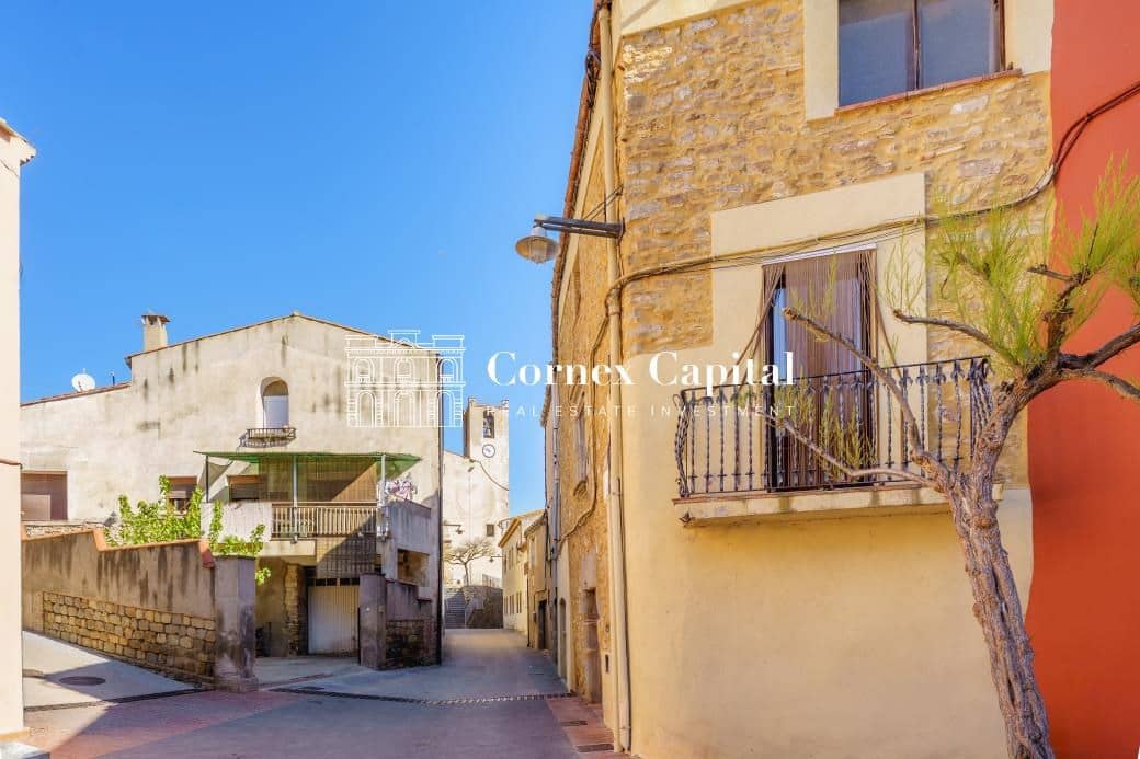 4 bedroom Townhouse for sale in Fontanilles - € 450,000 (Ref: 9741660)