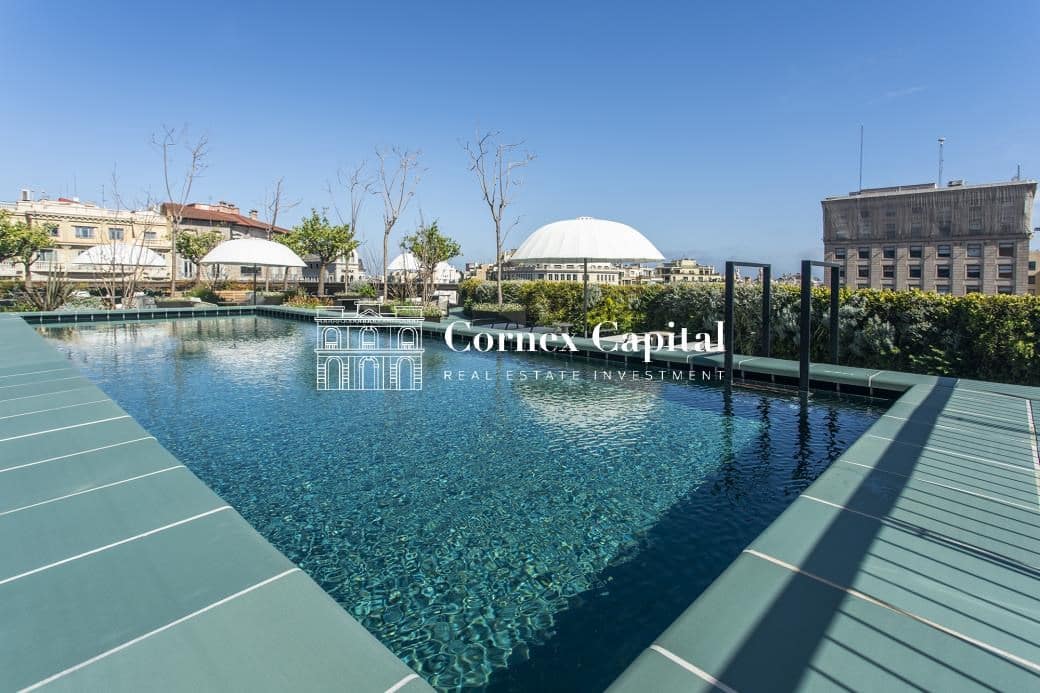 2 soveværelse Lejlighed til salg i Barcelona by med swimmingpool garage - € 3.900.000 (Ref: 9751881)