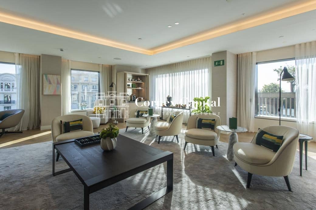 2 soveværelse Lejlighed til salg i Barcelona by med swimmingpool garage - € 3.900.000 (Ref: 9751881)