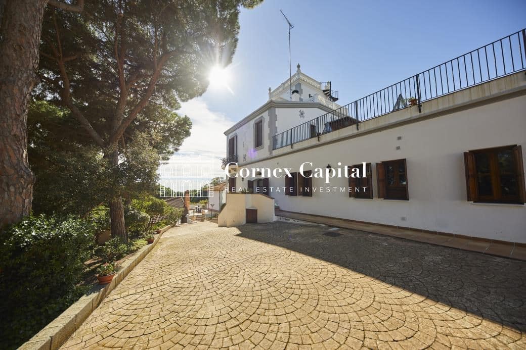 11 soveværelse Finca/Landehus til salg i Sant Andreu de Llavaneres med swimmingpool garage - € 4.900.000 (Ref: 9755557)