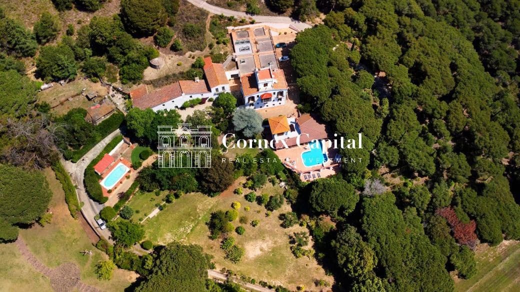 11 bedroom Finca/Country House for sale in Sant Andreu de Llavaneres with pool garage - € 4,900,000 (Ref: 9755557)