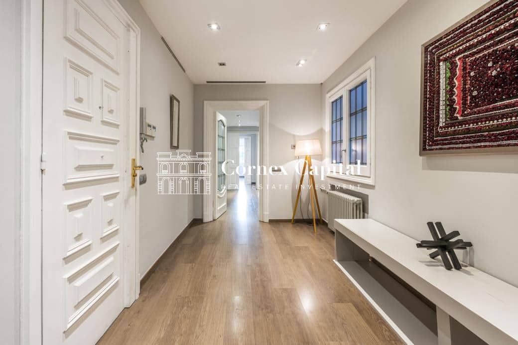 5 slaapkamer Appartement te koop in Barcelona stad met garage - € 1.700.000 (Ref: 9772897)