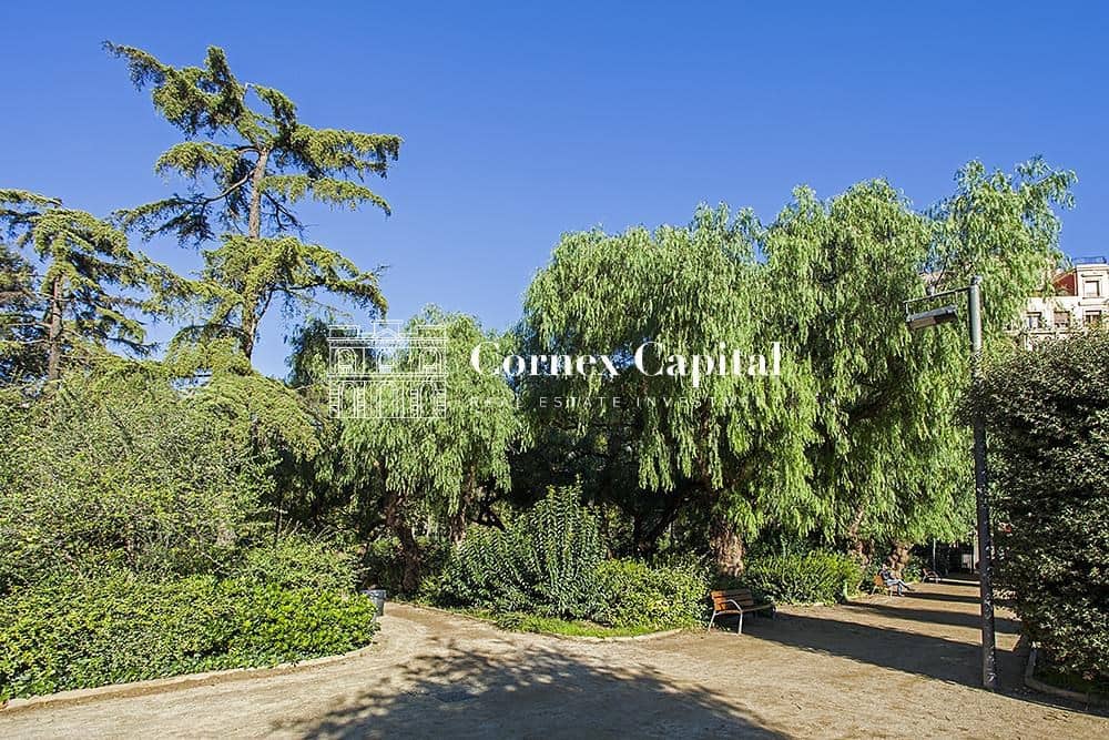 5 slaapkamer Appartement te koop in Barcelona stad met garage - € 1.700.000 (Ref: 9772897)