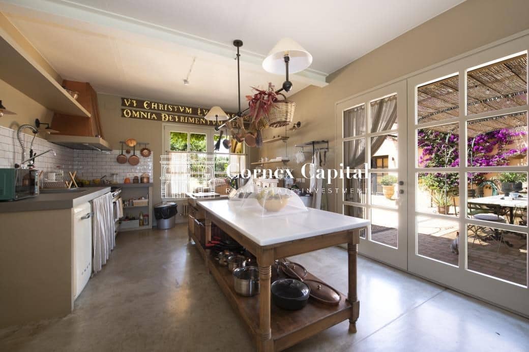 7 camera da letto Finca/Casa di Campagna in vendita in Parlava con piscina garage - 2.850.000 € (Rif: 9788304)