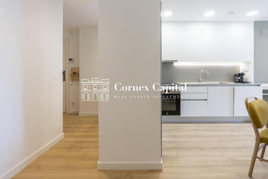 3 sovrum Lägenhet till salu i Barcelona stad med pool - 583 000 € (Ref: 9794457)