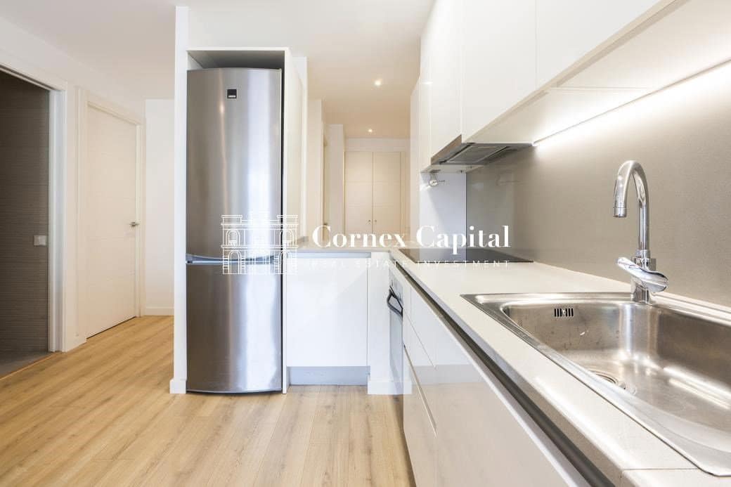 3 sovrum Lägenhet till salu i Barcelona stad med pool - 583 000 € (Ref: 9794457)