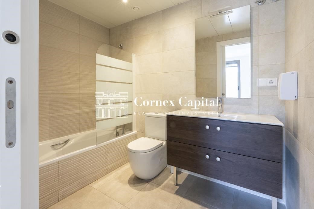 3 sovrum Lägenhet till salu i Barcelona stad med pool - 583 000 € (Ref: 9794457)