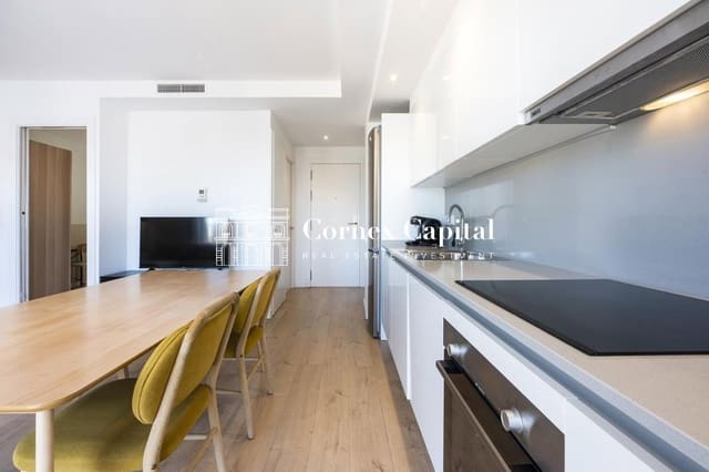 3 makuuhuone Huoneisto myytävänä paikassa El Poblenou, Barcelona kaupunki mukana uima-altaan - 581 000 € (Ref: 9794458)