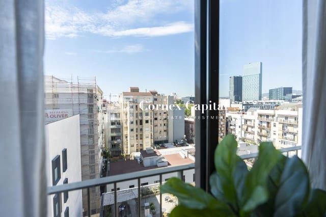 3 slaapkamer Appartement te koop in El Poblenou, Barcelona stad met zwembad - € 595.000 (Ref: 9794463)