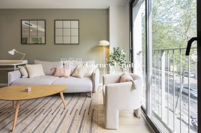 3 makuuhuone Huoneisto myytävänä paikassa El Poblenou, Barcelona kaupunki mukana uima-altaan - 602 000 € (Ref: 9794470)