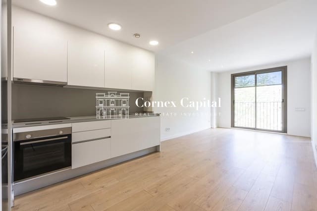 3 soveværelse Lejlighed til salg i El Poblenou, Barcelona by med swimmingpool - € 617.000 (Ref: 9794471)