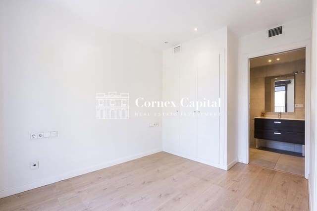 3 sovrum Lägenhet till salu i El Poblenou, Barcelona stad med pool - 590 000 € (Ref: 9794473)