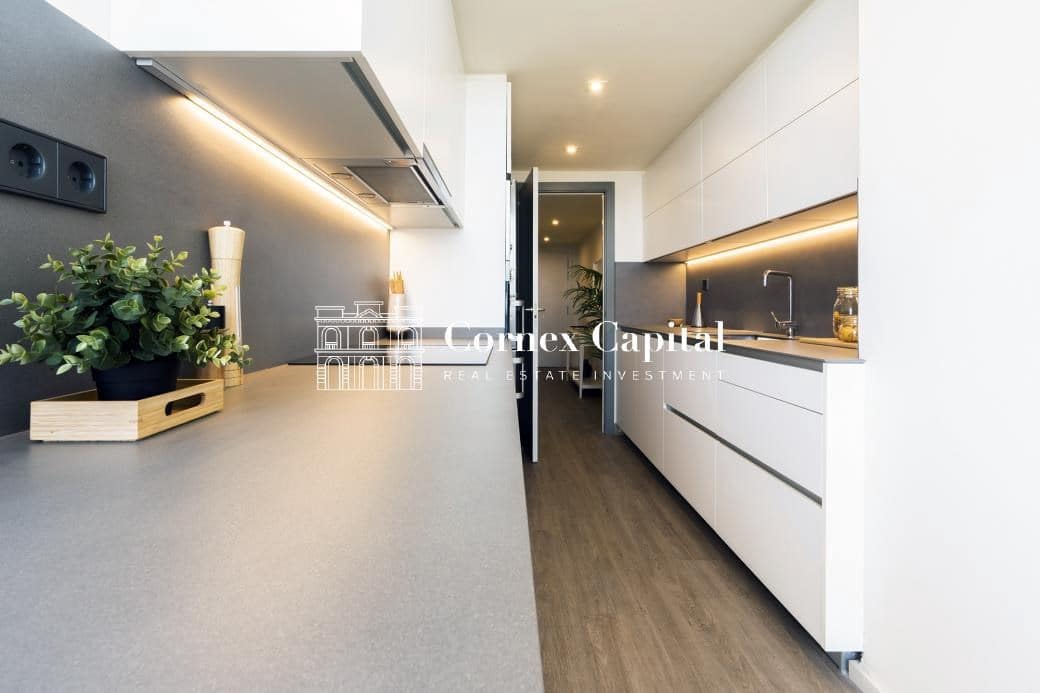 3 sovrum Lägenhet till salu i Barcelona stad med pool garage - 1 100 000 € (Ref: 9799119)