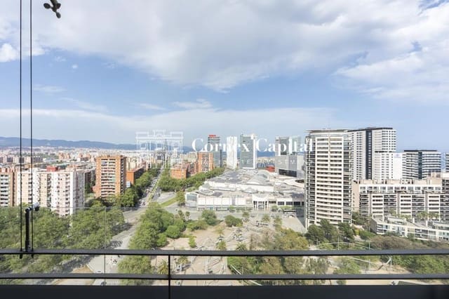 3 soveværelse Lejlighed til salg i Sant Martí, Barcelona by med swimmingpool garage - € 1.100.000 (Ref: 9799119)