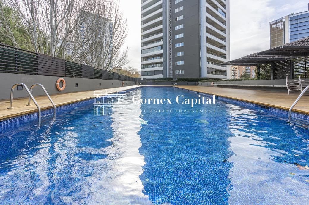 3 sypialnia Apartament na sprzedaż w Miasto Barcelona z basenem garażem - 1 100 000 € (Ref: 9799119)