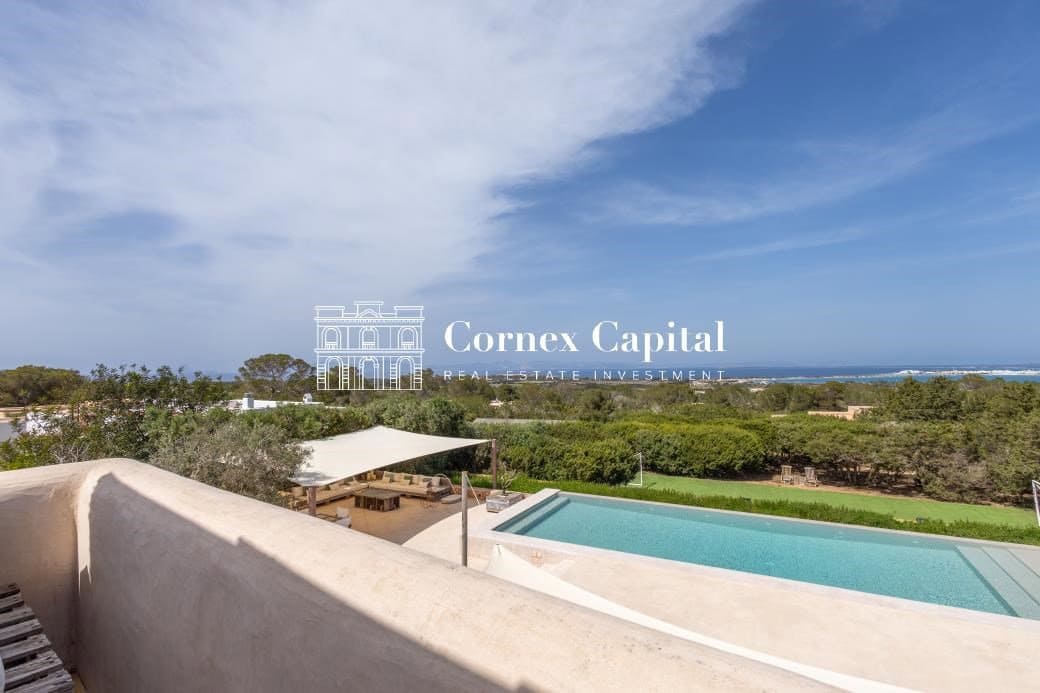 8 bedroom Villa for sale in Sant Francesc de Formentera with pool garage - € 9,900,000 (Ref: 9808012)