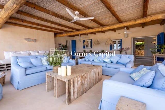 8 bedroom Villa for sale in Sant Francesc de Formentera, Formentera municipality with pool garage - € 9,900,000 (Ref: 9808012)