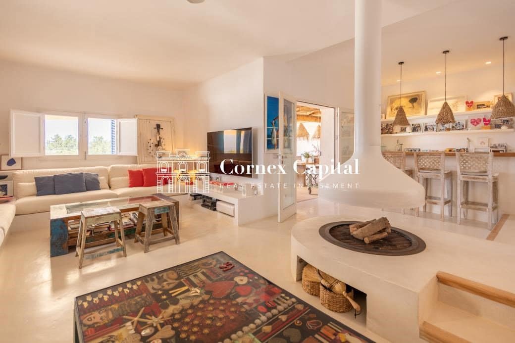 8 bedroom Villa for sale in Sant Francesc de Formentera with pool garage - € 9,900,000 (Ref: 9808012)