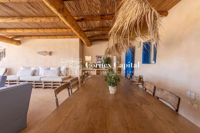 8 bedroom Villa for sale in Sant Francesc de Formentera, Formentera municipality with pool garage - € 9,900,000 (Ref: 9808012)