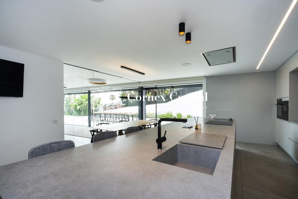 7 sovrum Villa till salu i Barcelona stad med pool garage - 20 000 000 € (Ref: 9811366)