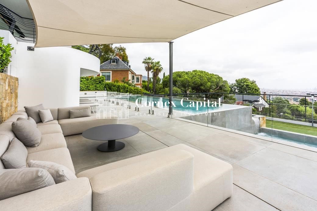7 slaapkamer Villa te koop in Barcelona stad met zwembad garage - € 20.000.000 (Ref: 9811366)