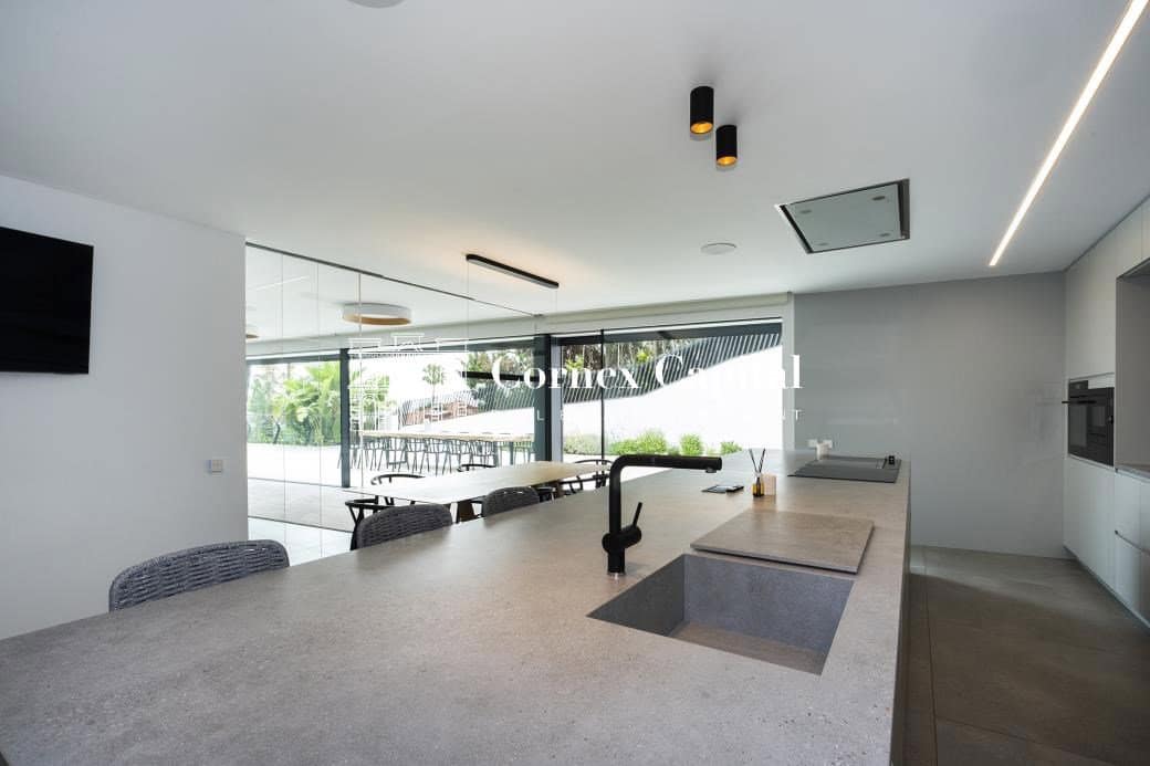7 slaapkamer Villa te koop in Barcelona stad met zwembad garage - € 20.000.000 (Ref: 9811366)