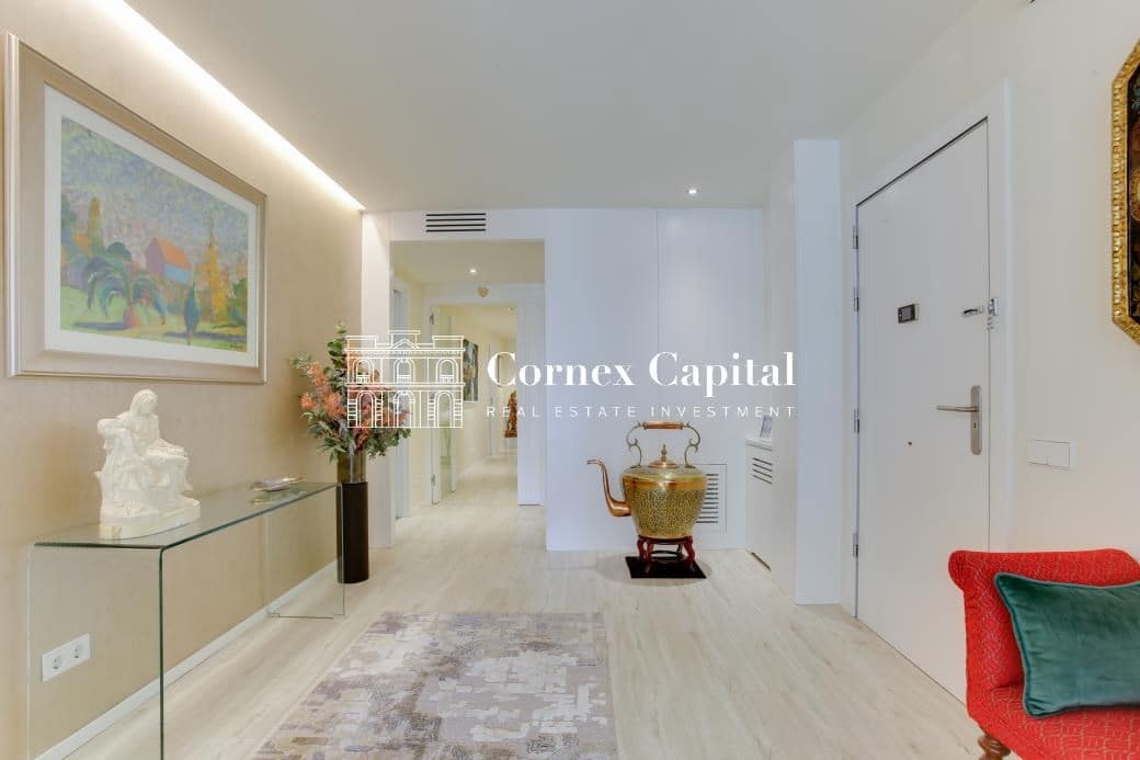 Apartamento de 5 habitaciones en Barcelona ciudad en venta - 2.100.000 € (Ref: 9811367)