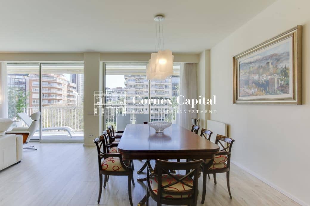 Apartamento de 5 habitaciones en Barcelona ciudad en venta - 2.100.000 € (Ref: 9811367)