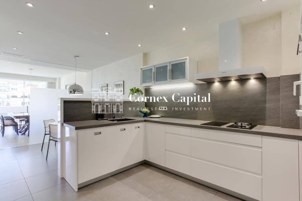 Apartamento de 5 habitaciones en Barcelona ciudad en venta - 2.100.000 € (Ref: 9811367)