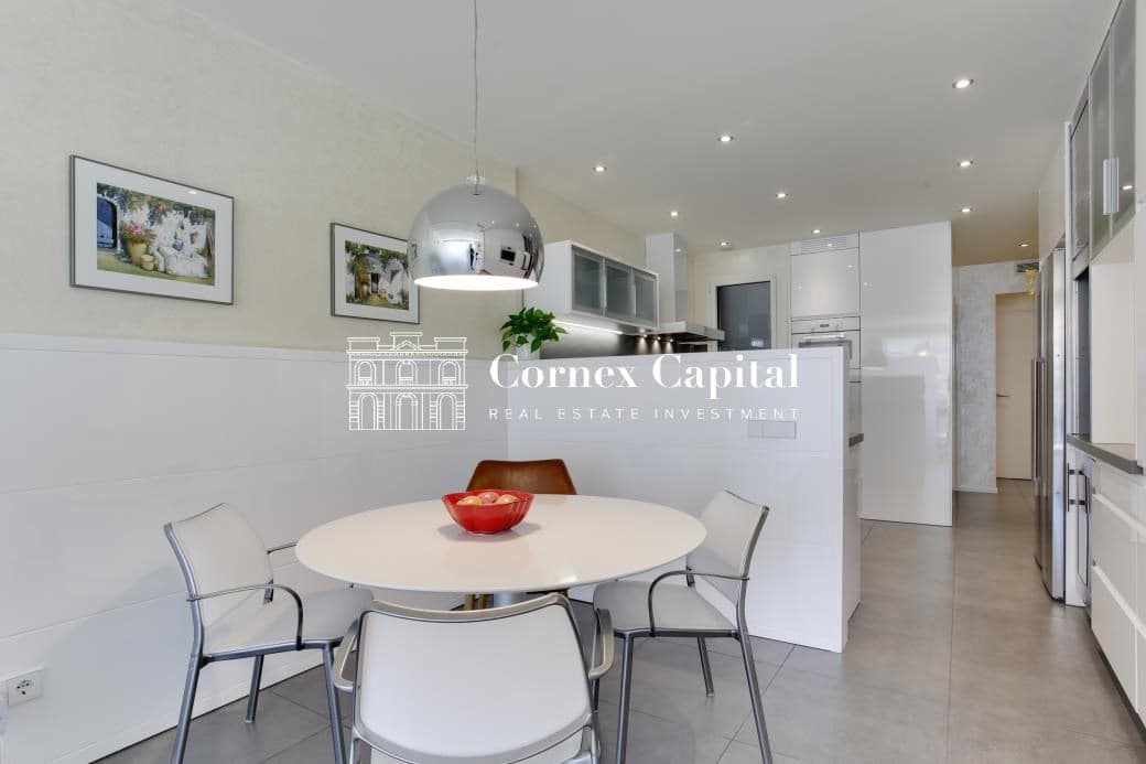 Apartamento de 5 habitaciones en Barcelona ciudad en venta - 2.100.000 € (Ref: 9811367)