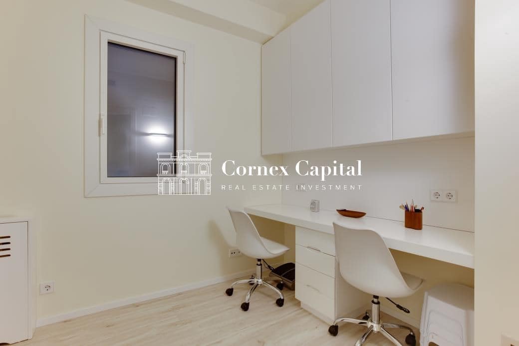 Apartamento de 5 habitaciones en Barcelona ciudad en venta - 2.100.000 € (Ref: 9811367)