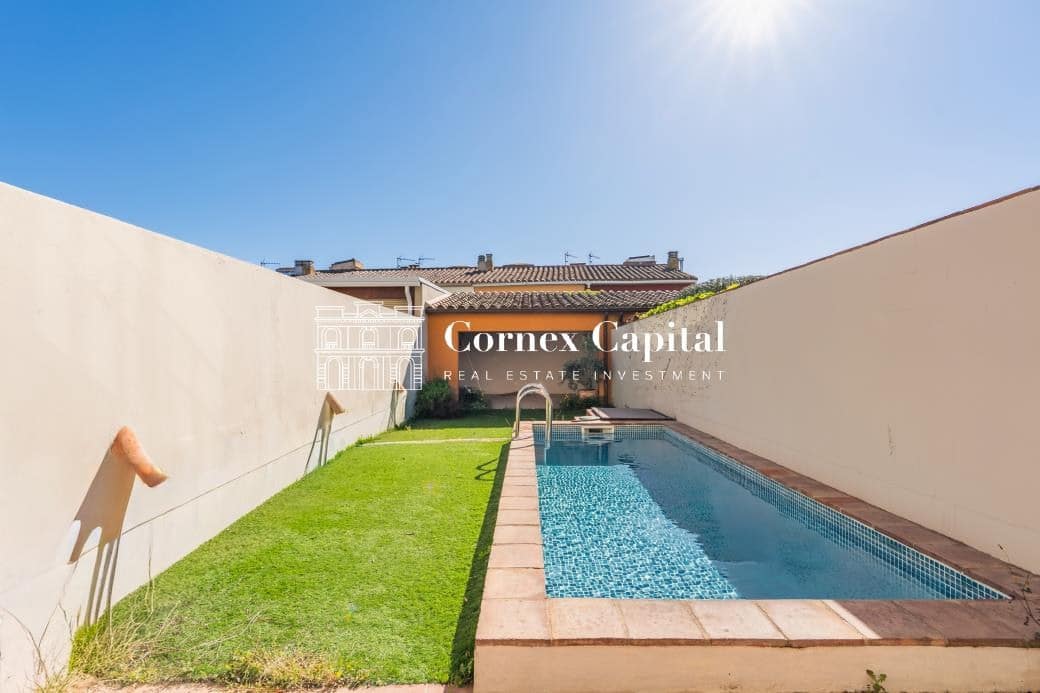 Casa de 4 habitaciones en Palafrugell en venta con piscina garaje - 515.000 € (Ref: 9820029)